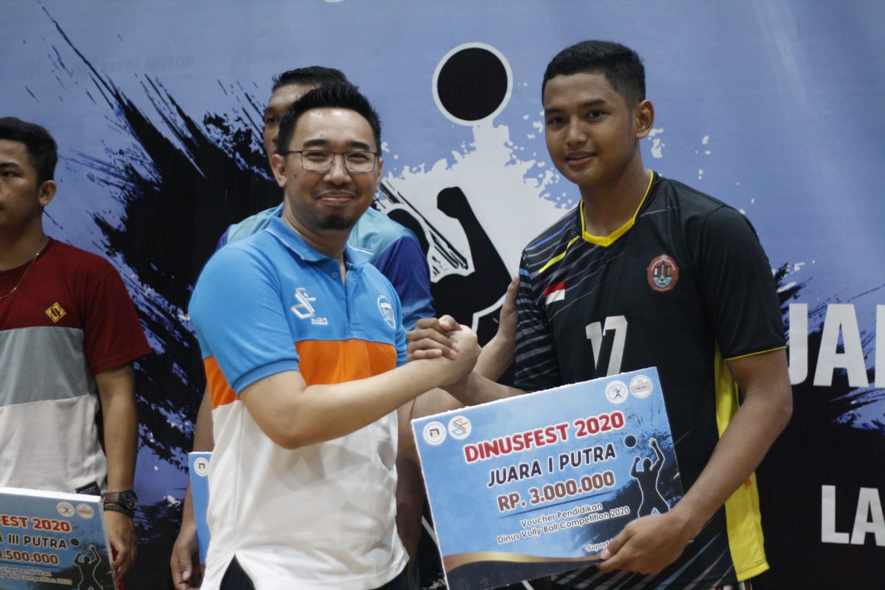 Juara 1 putra diraih oleh SMA 11 Semarang